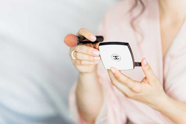 Frau mit MakeUp